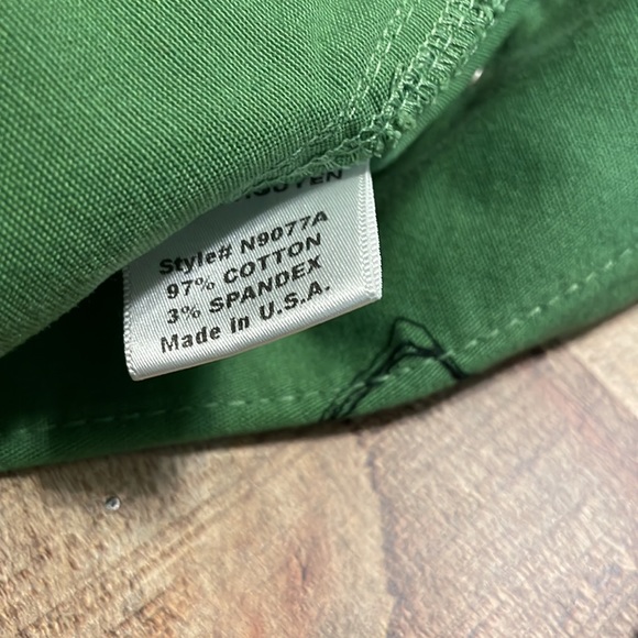 Unusual green jacket - Picture 6 of 7